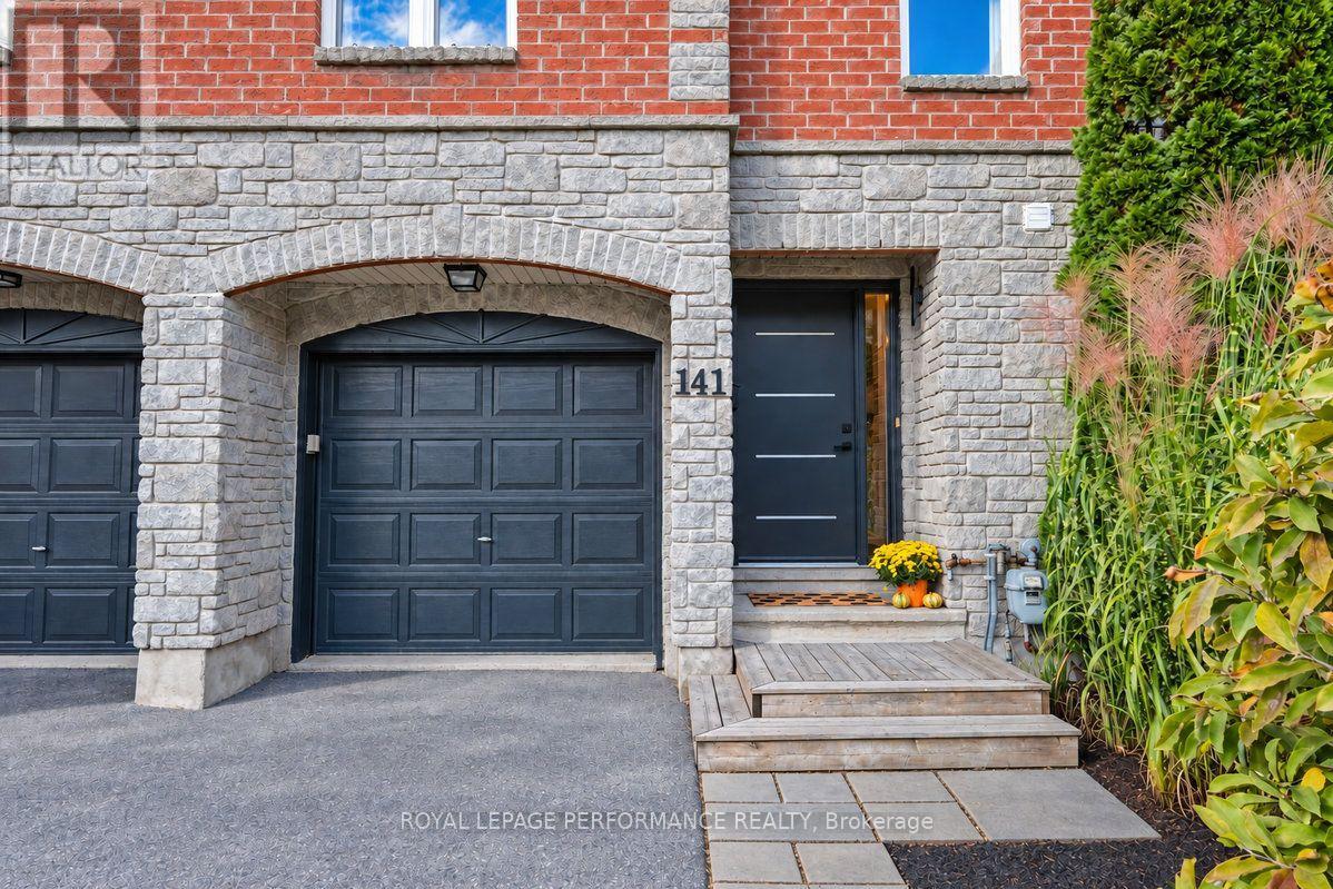 141 Arcola Private, Ottawa, Ontario  K1K 4W9 - Photo 2 - X13868512