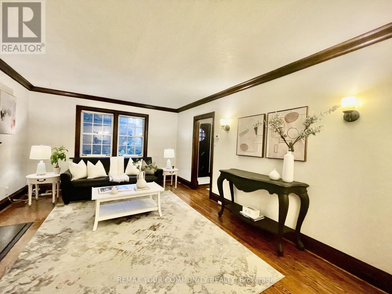 2 Four Oaks Gate, Toronto, Ontario  M4J 2X2 - Photo 11 - E13867532