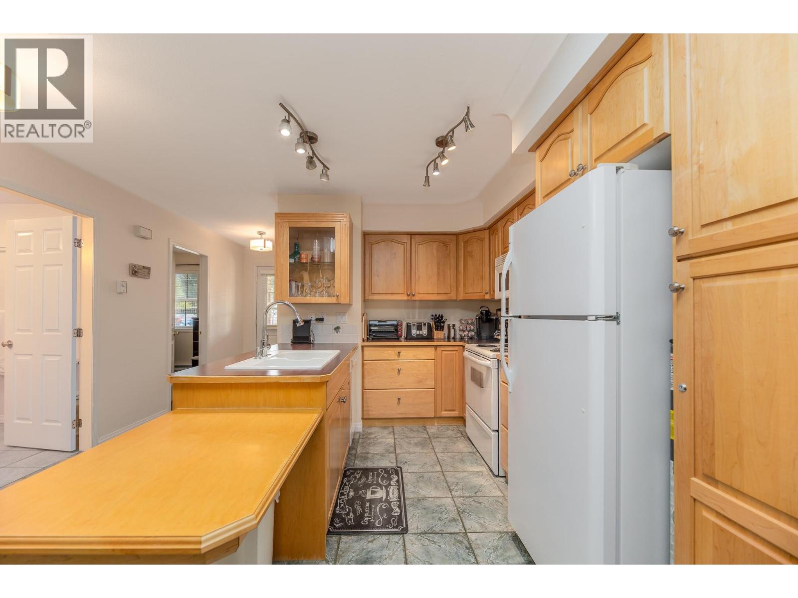 800 Railway Lane Unit# 2