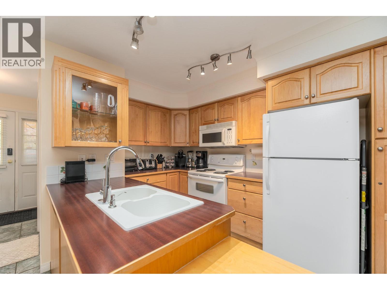 800 Railway Lane Unit# 2