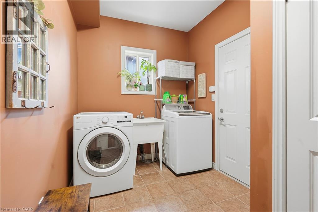 4530 Frances Crescent, Beamsville, Ontario  L0R 1B9 - Photo 14 - 40869440