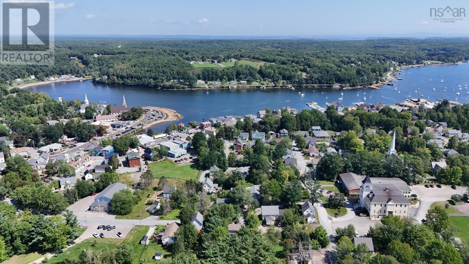 48 Pond Street, Mahone Bay, Nova Scotia  B0J 2E0 - Photo 37 - 202624877