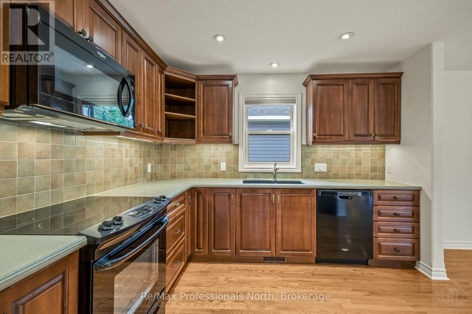 2 Inveraray Court, Bracebridge, Ontario  P1L 2G8 - Photo 11 - X13868294