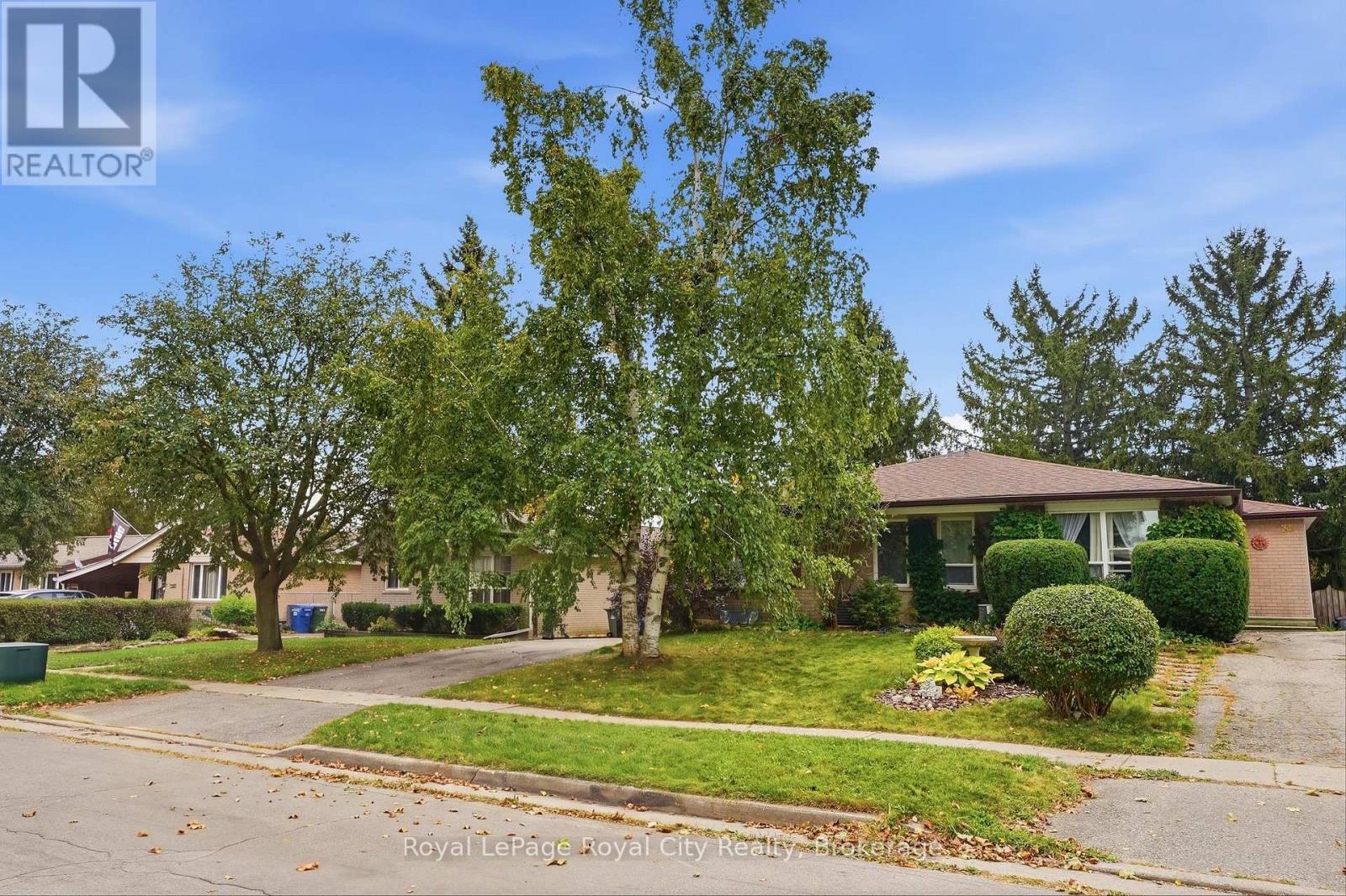 UPPER - 37 MCILWRAITH CRESCENT, Guelph, Ontario