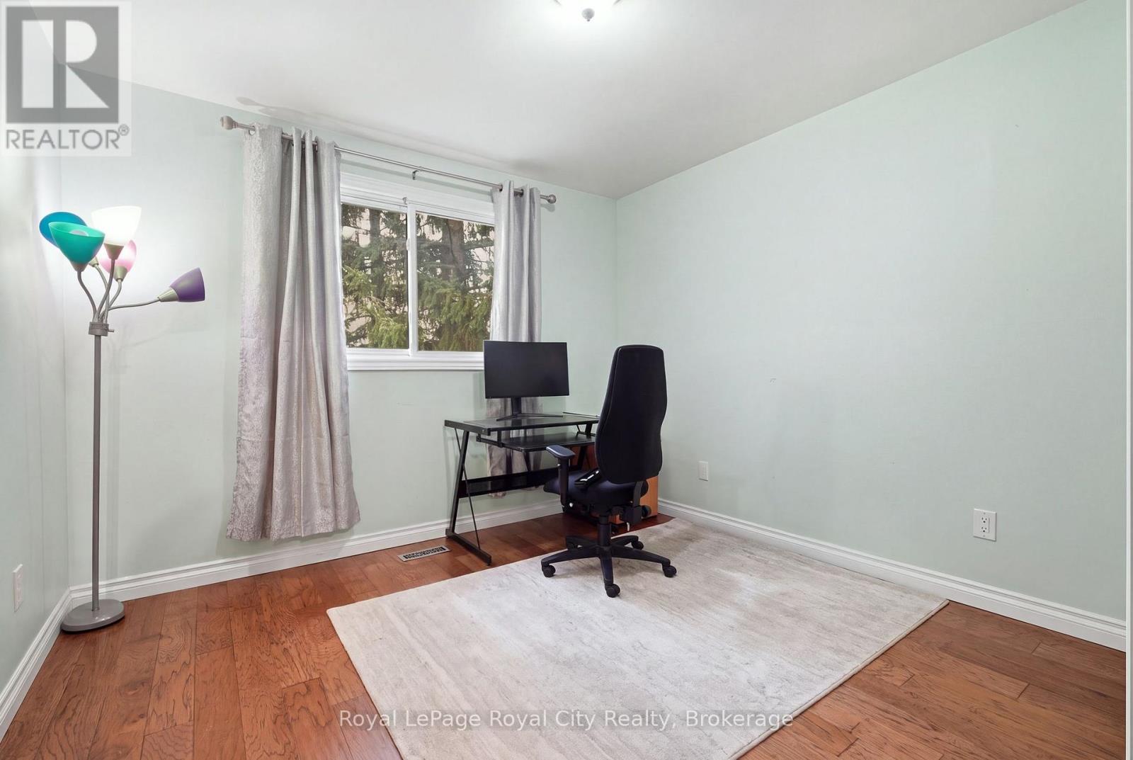 Upper - 37 Mcilwraith Crescent, Guelph, Ontario N1E 6J4 - Photo 21 - X13868496