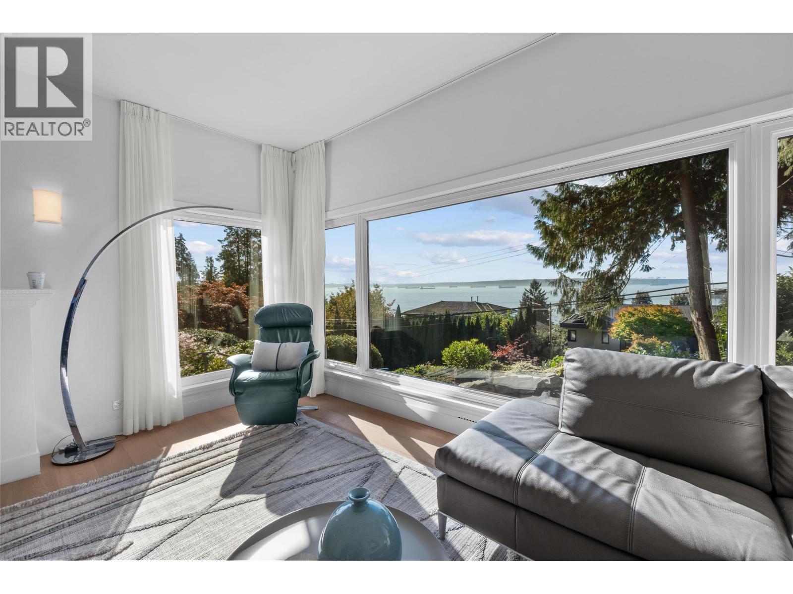 3381 Mathers Avenue, West Vancouver, British Columbia  V7V 2K6 - Photo 6 - R3172673