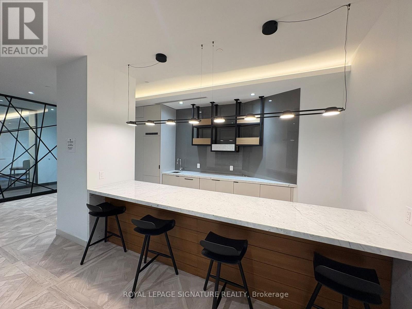 2210 - 159 Wellesley Street, Toronto, Ontario  M4Y 0H5 - Photo 13 - C13868374