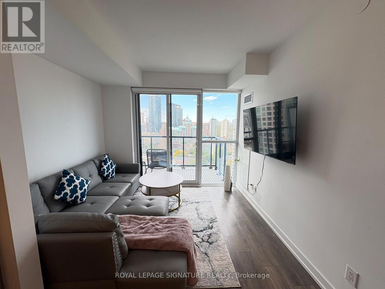 2210 - 159 Wellesley Street, Toronto, Ontario  M4Y 0H5 - Photo 4 - C13868374