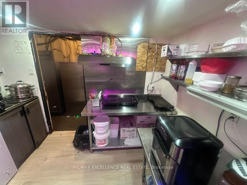 3 - 335 Yonge Street, Toronto, Ontario  M5B 1C1 - Photo 6 - C13868402