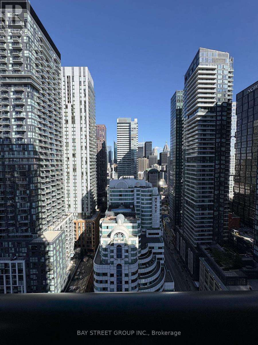 2806 - 400 King Street W, Toronto, Ontario  M5V 0X8 - Photo 10 - C13868422