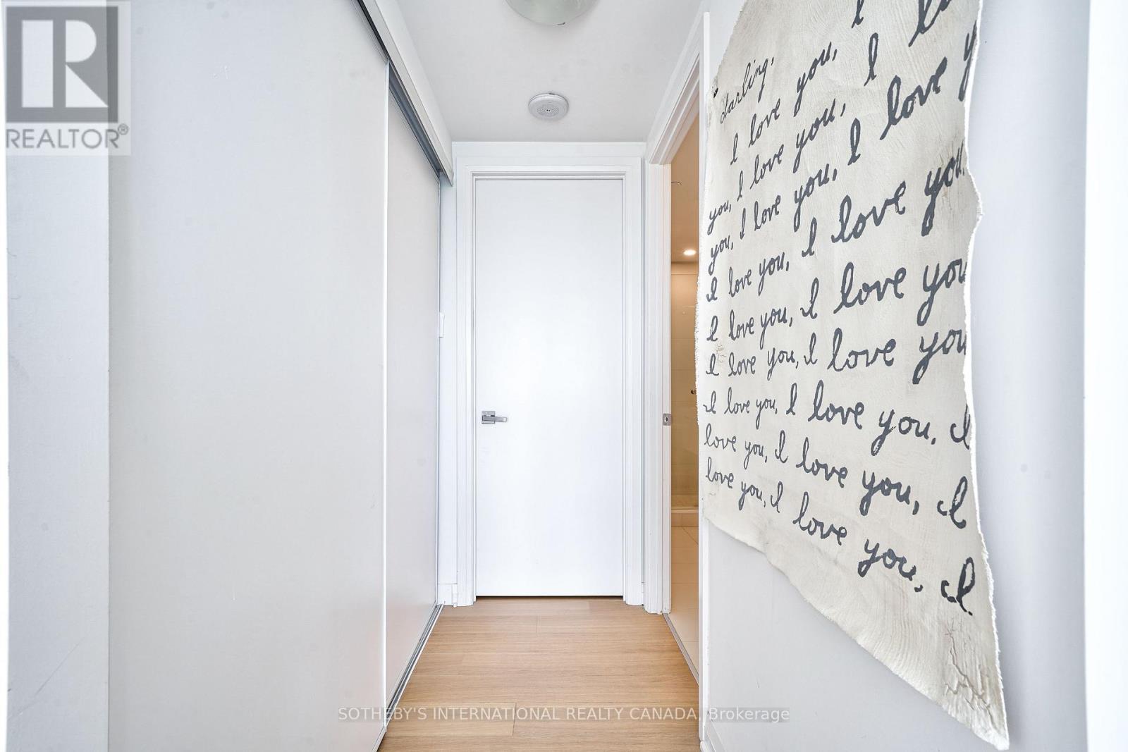 1402 - 99 Foxbar Road, Toronto, Ontario  M4V 0B2 - Photo 14 - C13868450