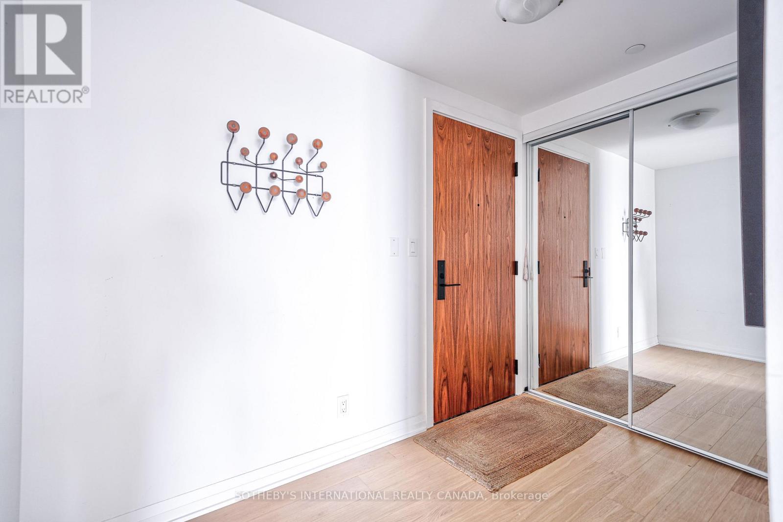 1402 - 99 Foxbar Road, Toronto, Ontario  M4V 0B2 - Photo 24 - C13868450