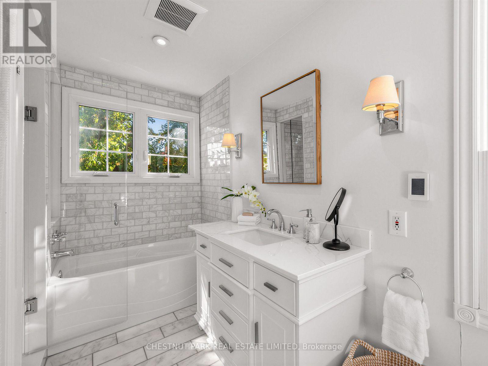 63 Alcorn Avenue, Toronto, Ontario  M4V 1E5 - Photo 25 - C13868462