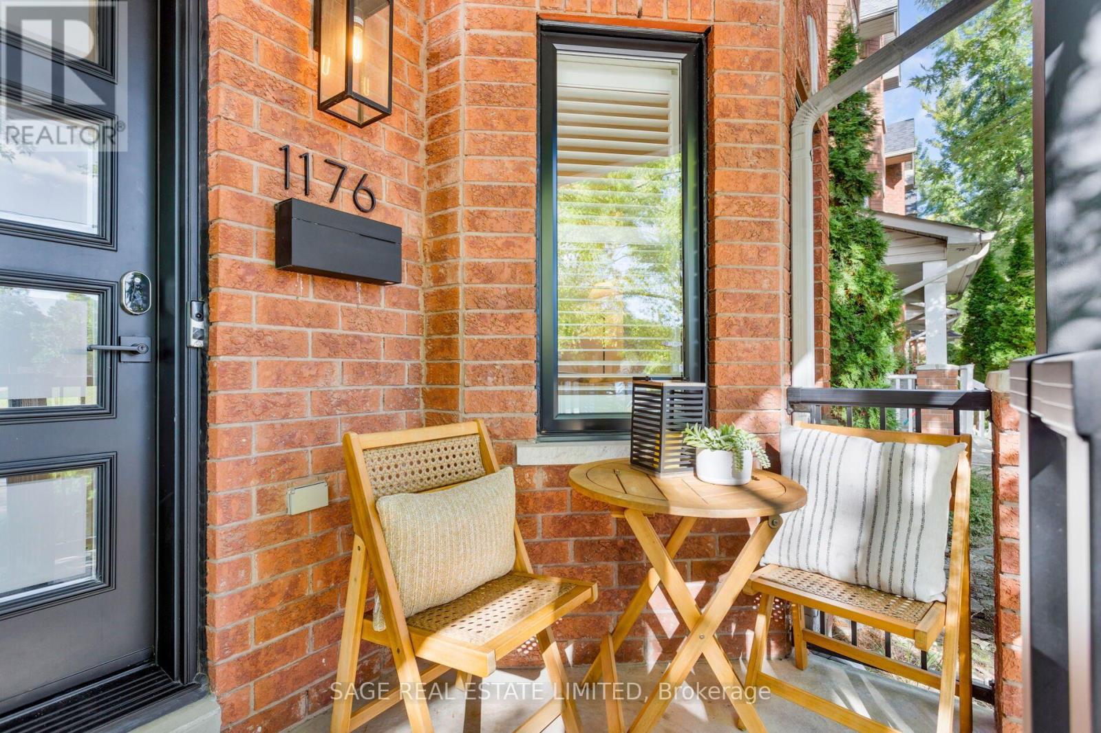 1176 Shaw Street, Toronto, Ontario  M6G 3N6 - Photo 1 - C13868484