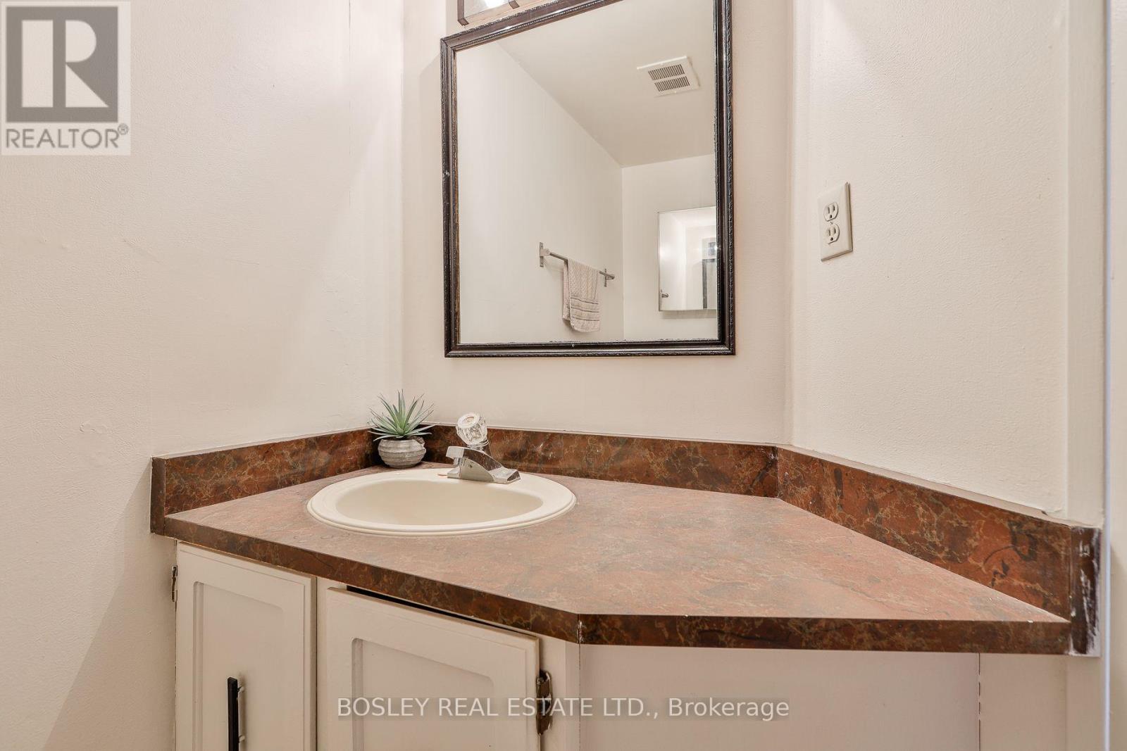 2825 - 33 Harbour Square, Toronto, Ontario  M5J 2Z6 - Photo 11 - C13868510
