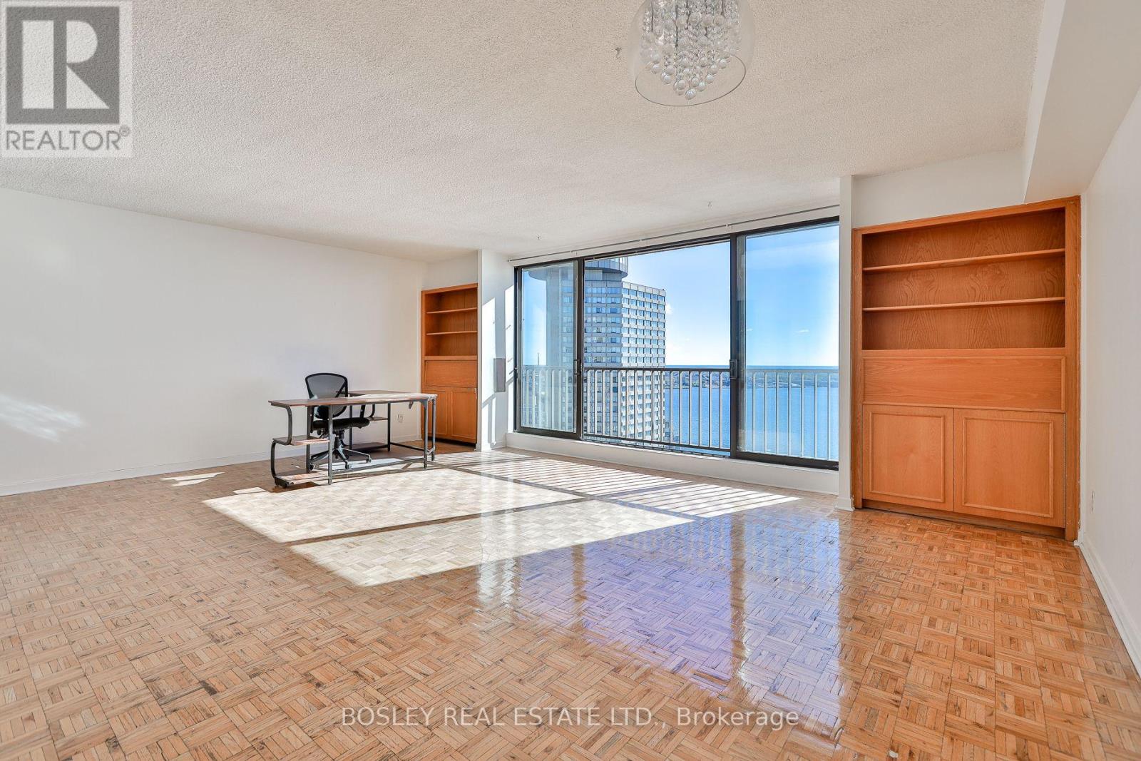 2825 - 33 Harbour Square, Toronto, Ontario  M5J 2Z6 - Photo 2 - C13868510