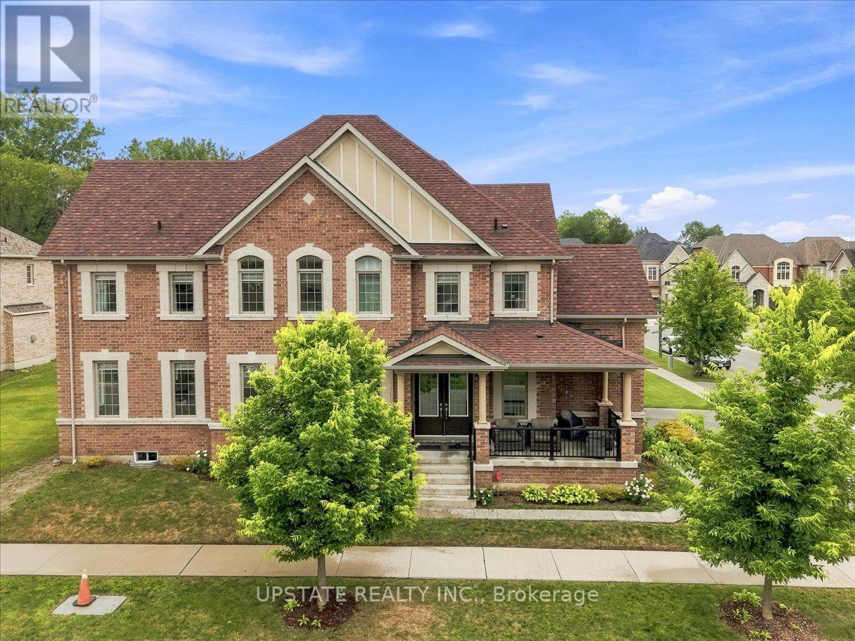 18 Blenheim Circle, Whitby, Ontario  L1P 0E2 - Photo 2 - E13868520