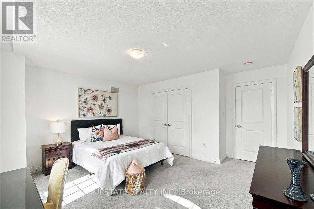 18 Blenheim Circle, Whitby, Ontario  L1P 0E2 - Photo 23 - E13868520