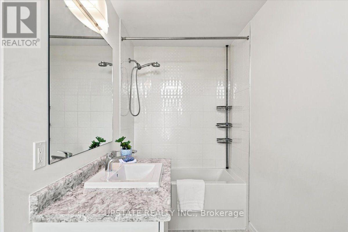 18 Blenheim Circle, Whitby, Ontario  L1P 0E2 - Photo 29 - E13868520