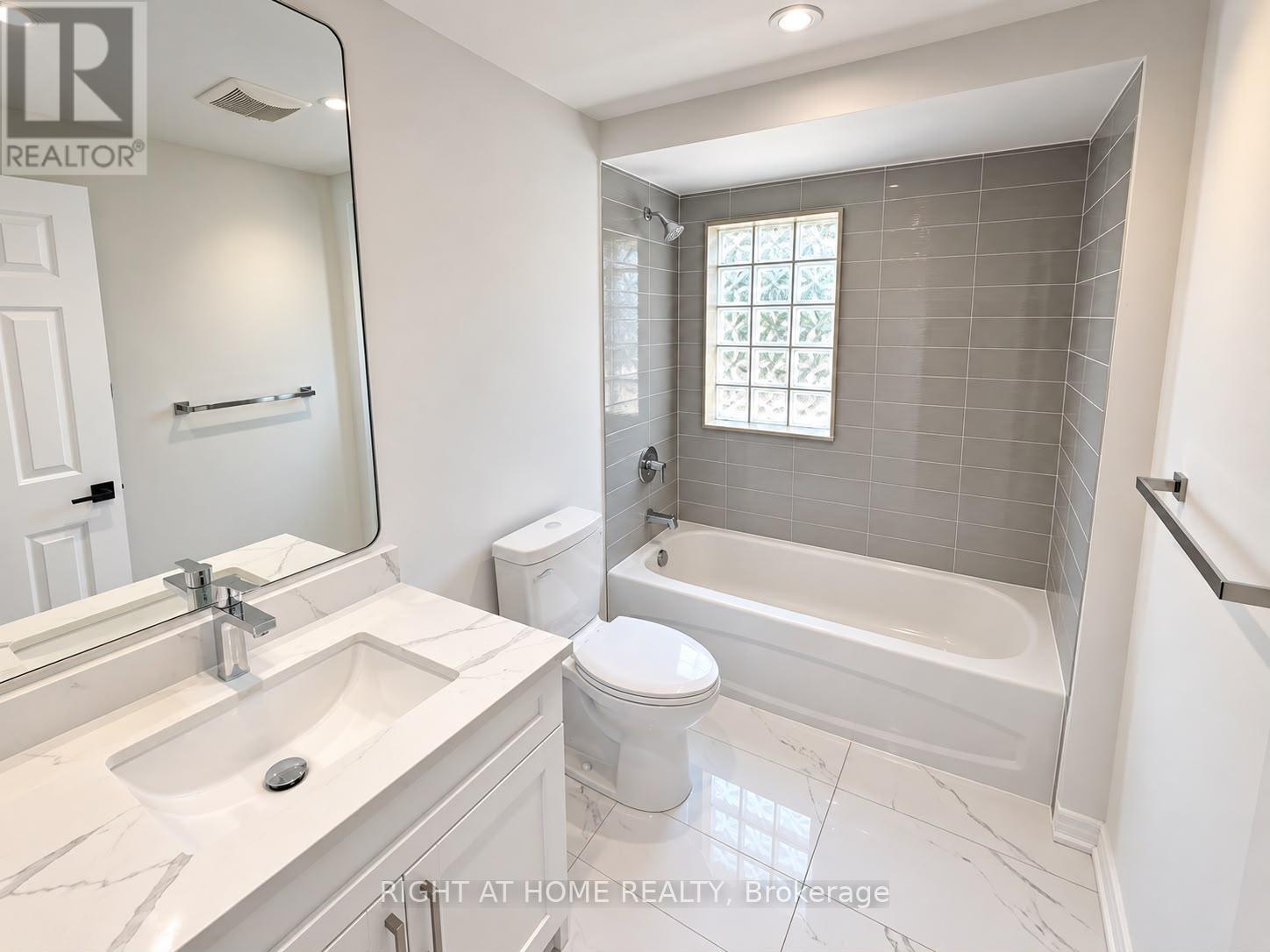 32 Aranka Court, Richmond Hill, Ontario  L4C 7T9 - Photo 20 - N13868250
