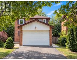32 ARANKA COURT, Richmond Hill, Ontario