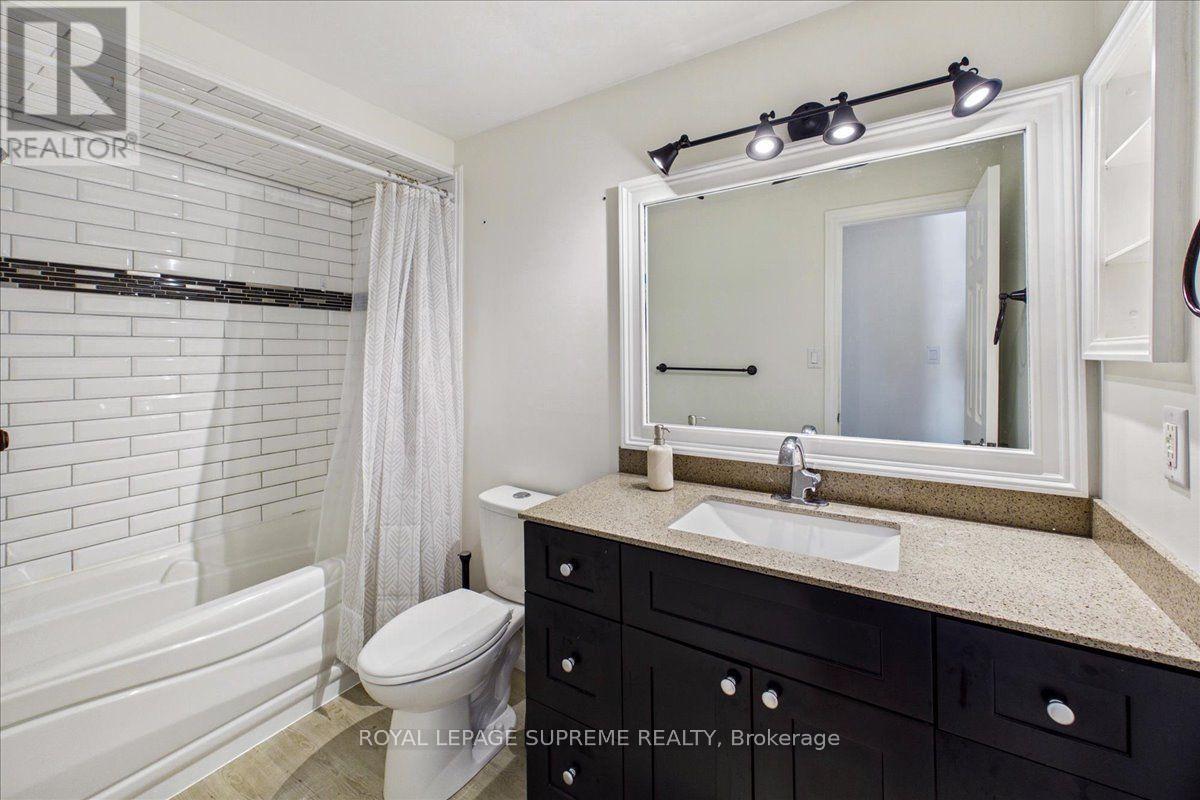 Upper - 46 Ridgeway Avenue, Barrie (Allandale Heights), Ontario  L4N 5L2 - Photo 18 - S13868324