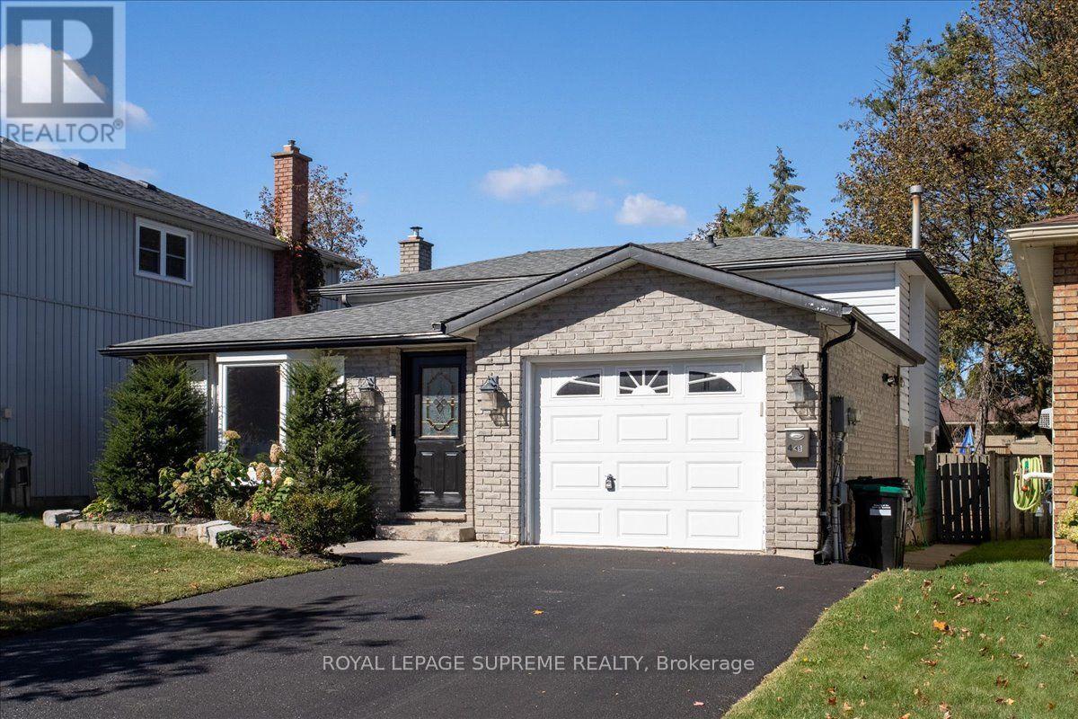 Upper - 46 Ridgeway Avenue, Barrie (Allandale Heights), Ontario  L4N 5L2 - Photo 3 - S13868324