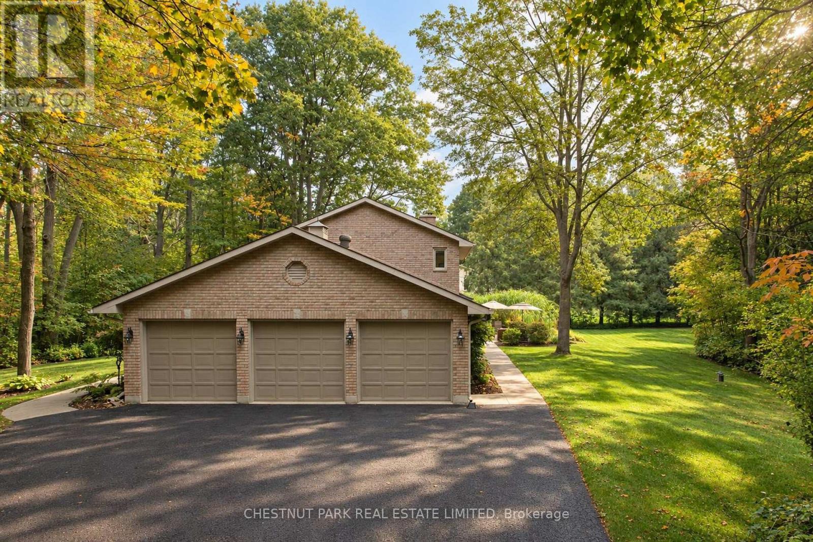 9 Mills Circle, Springwater, Ontario  L9X 0J7 - Photo 46 - S13868514