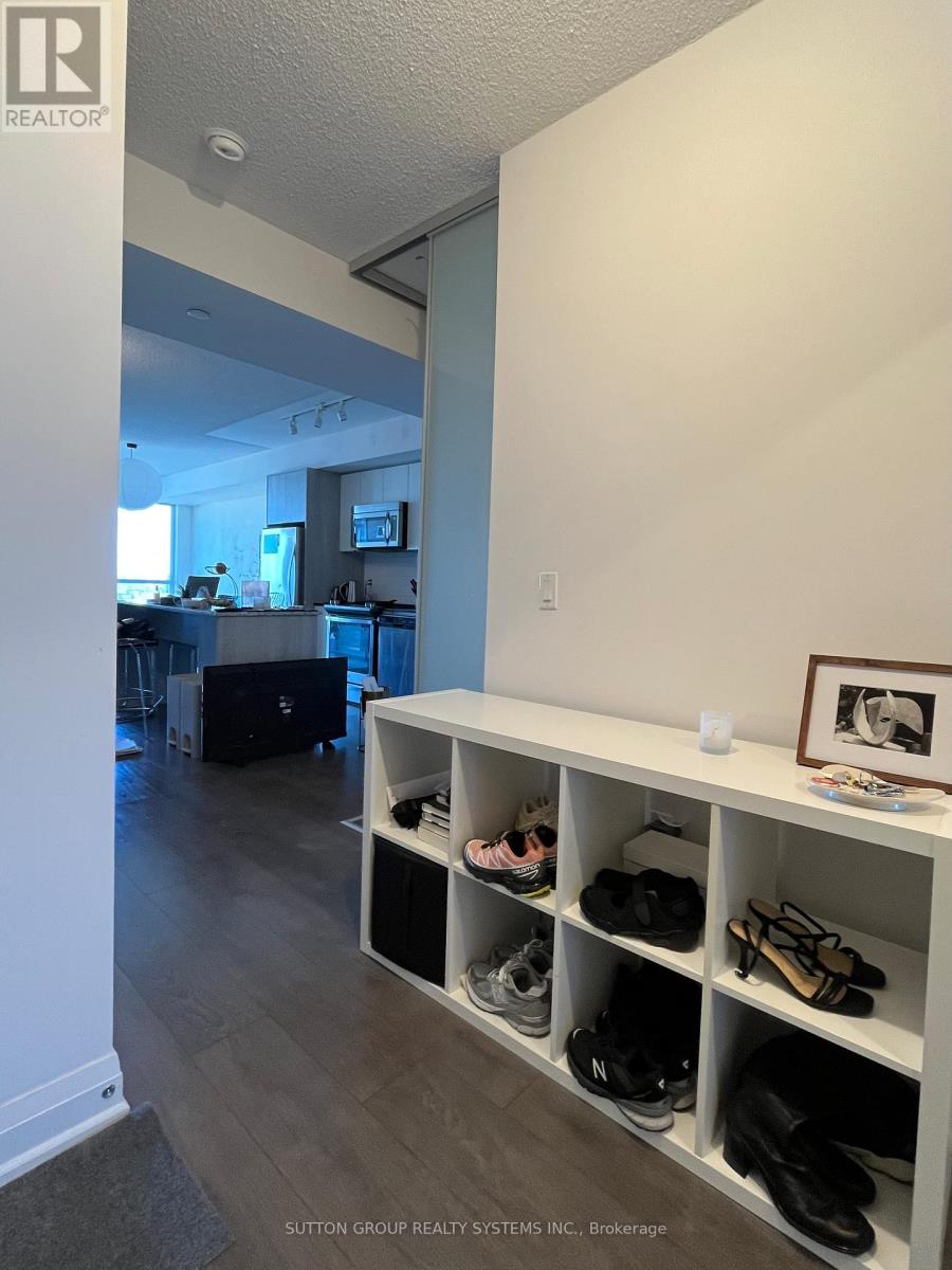 1411 - 9 Valhalla Inn Road, Toronto, Ontario  M9B 0B2 - Photo 15 - W13868240