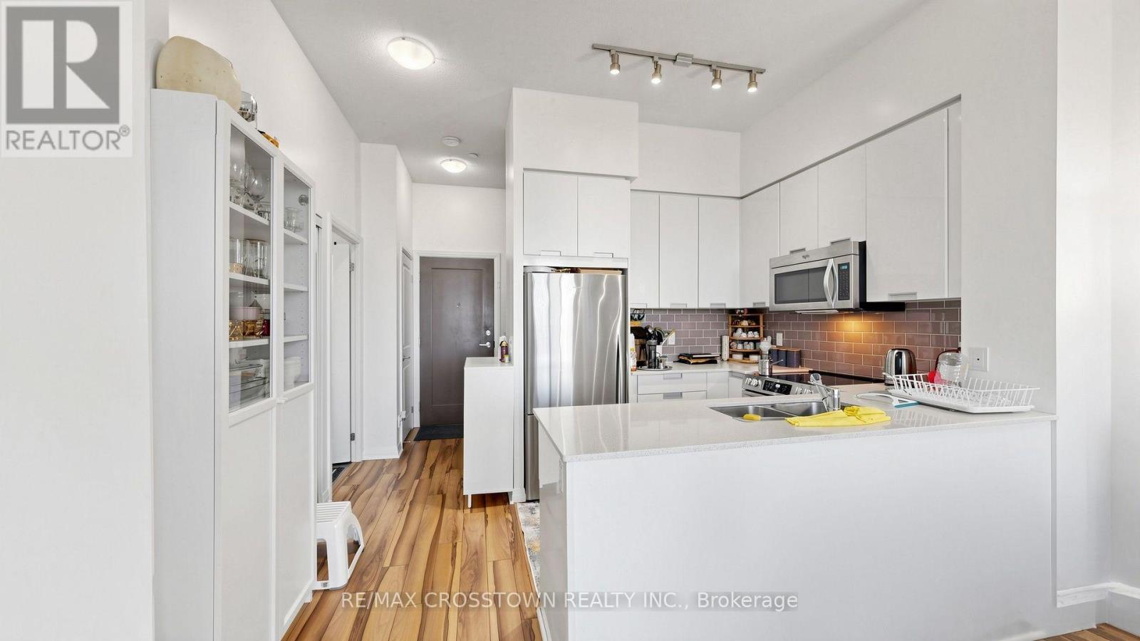 402 - 75 Eglinton Avenue W, Mississauga, Ontario  L5R 0E5 - Photo 14 - W13868312
