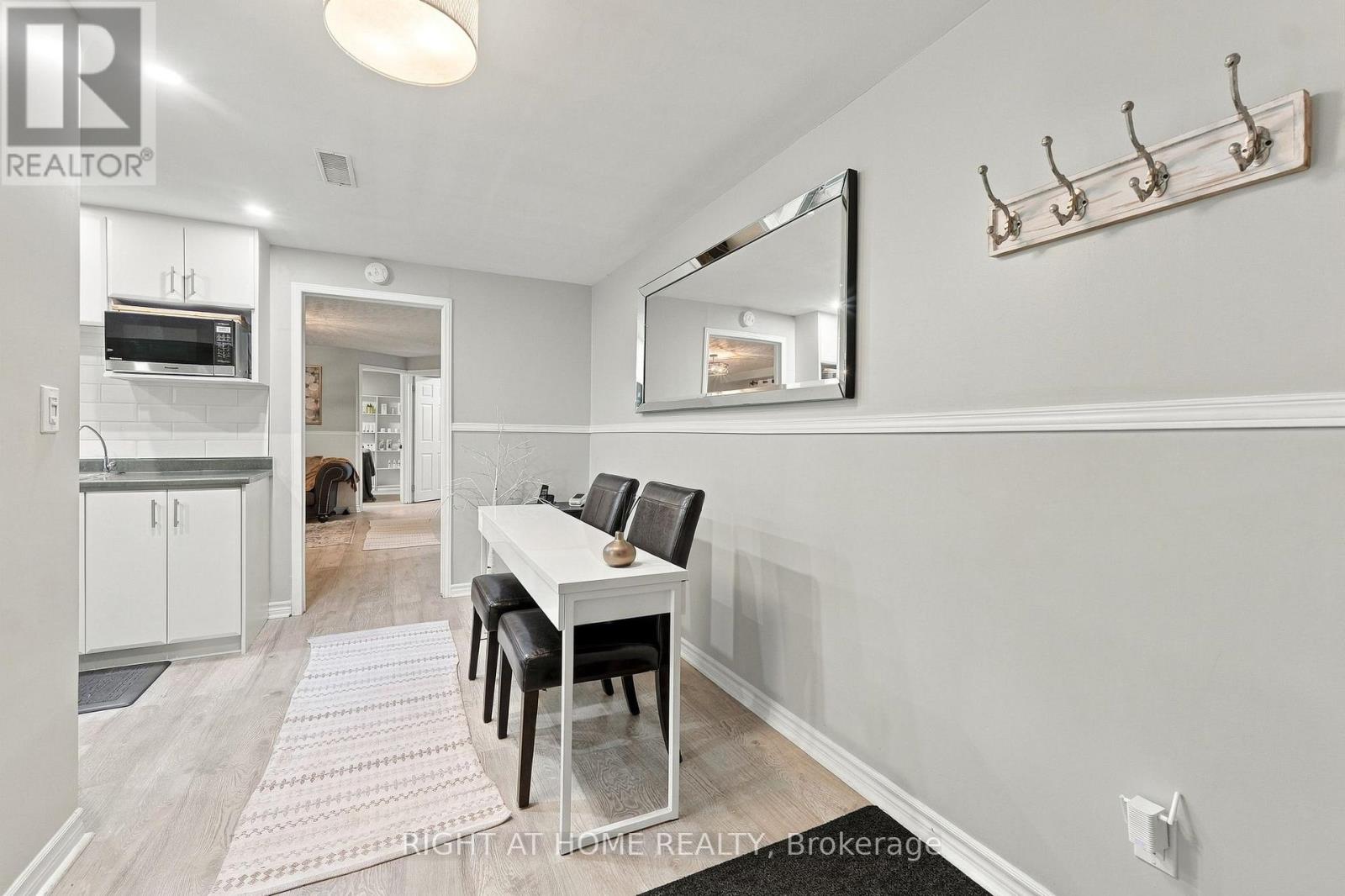 1963 Carrera Lane, Mississauga, Ontario  L5J 1C6 - Photo 25 - W13868314
