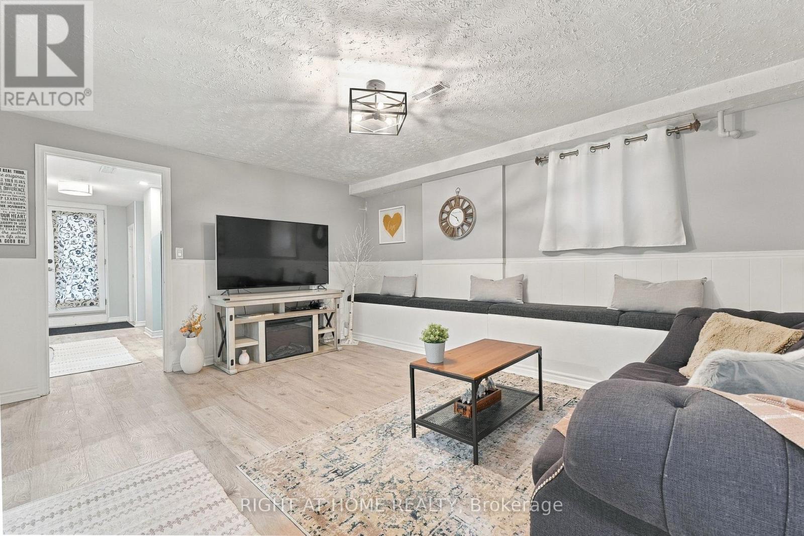 1963 Carrera Lane, Mississauga, Ontario  L5J 1C6 - Photo 33 - W13868314