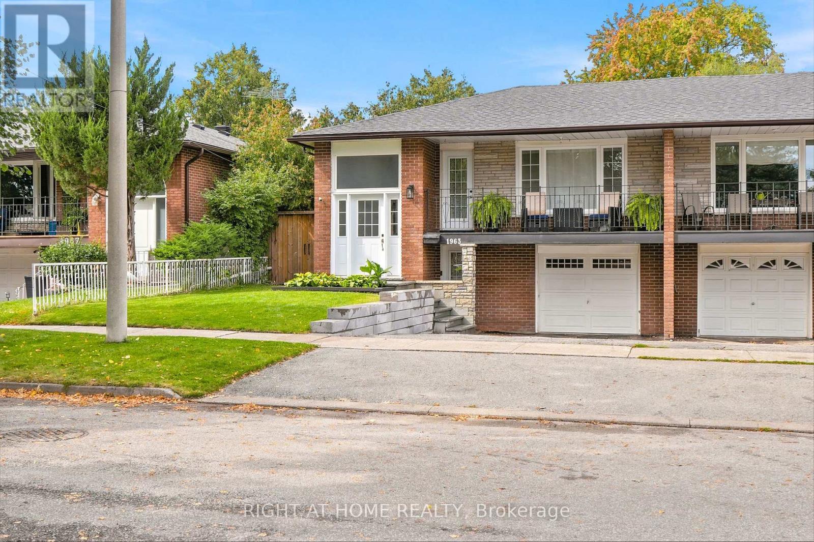 1963 Carrera Lane, Mississauga, Ontario  L5J 1C6 - Photo 40 - W13868314