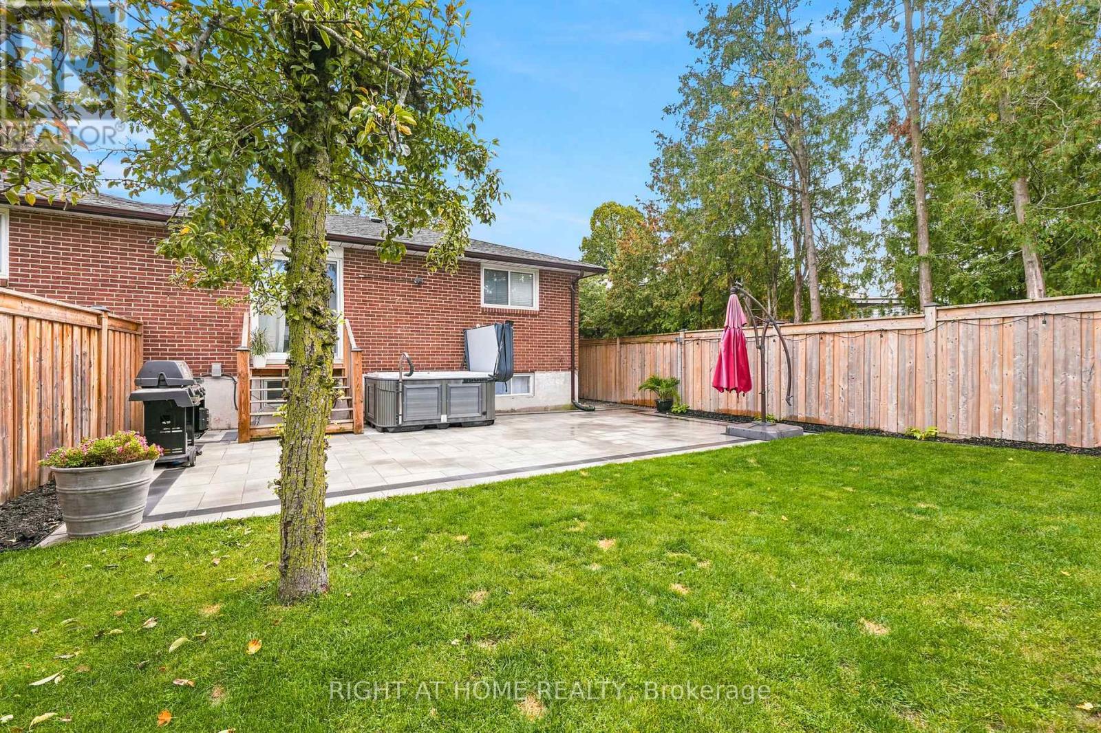 1963 Carrera Lane, Mississauga, Ontario  L5J 1C6 - Photo 41 - W13868314