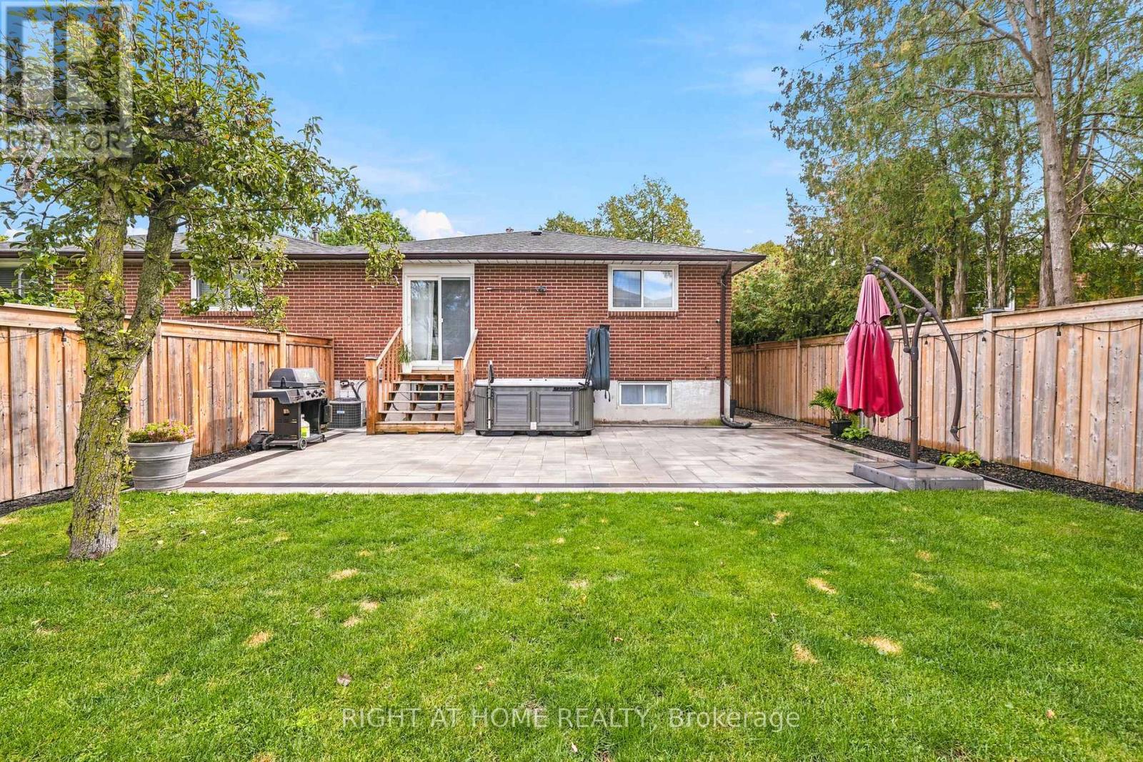 1963 Carrera Lane, Mississauga, Ontario  L5J 1C6 - Photo 44 - W13868314