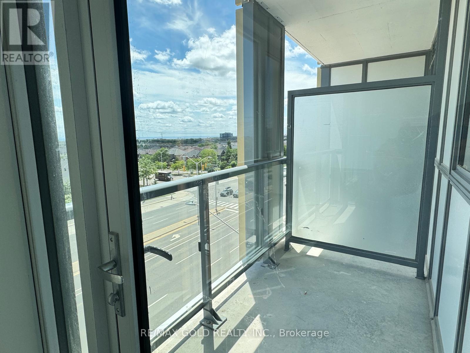 622 - 1005 Dundas Street E, Oakville, Ontario  L6H 8C7 - Photo 11 - W13868380
