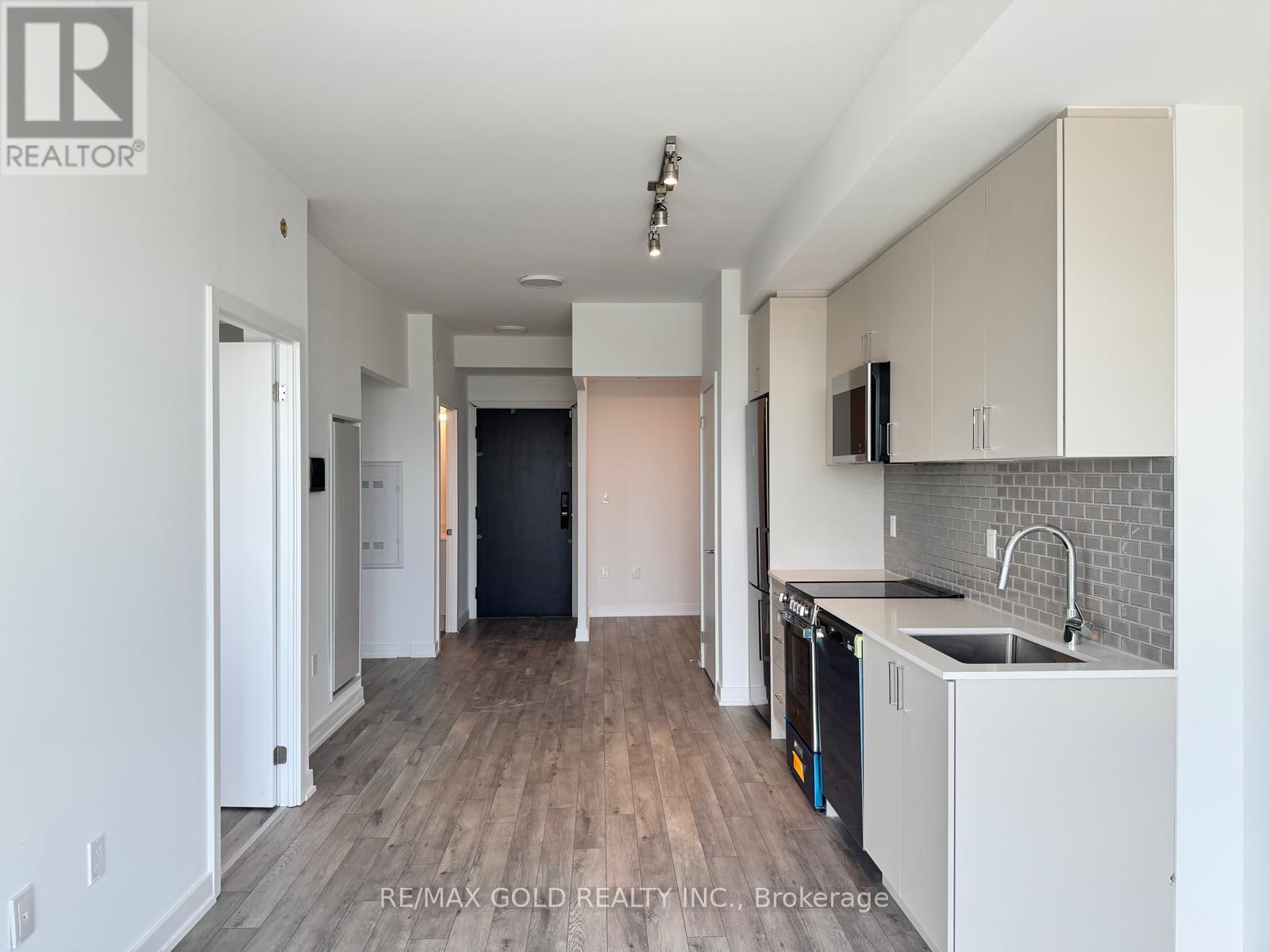 622 - 1005 Dundas Street E, Oakville, Ontario  L6H 8C7 - Photo 5 - W13868380