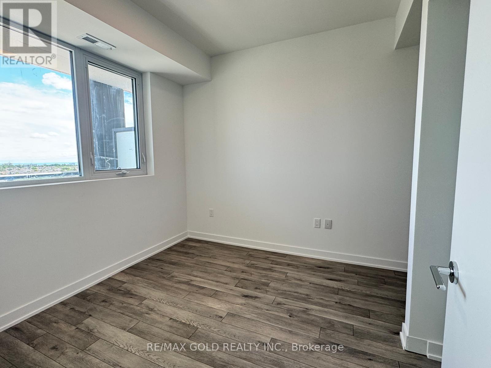 622 - 1005 Dundas Street E, Oakville, Ontario  L6H 8C7 - Photo 7 - W13868380