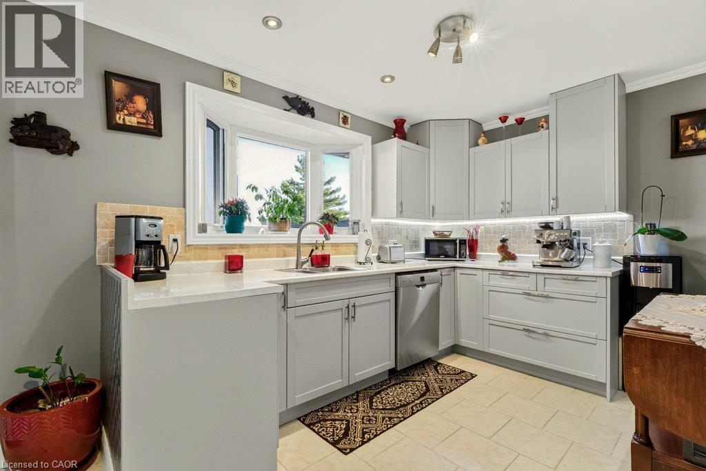 919 Ridge Road E, Hamilton, Ontario  L8J 2Y4 - Photo 11 - 40868970