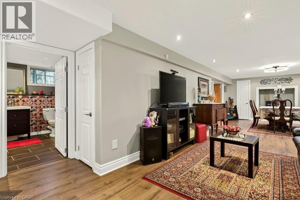 919 Ridge Road E, Hamilton, Ontario  L8J 2Y4 - Photo 19 - 40868970