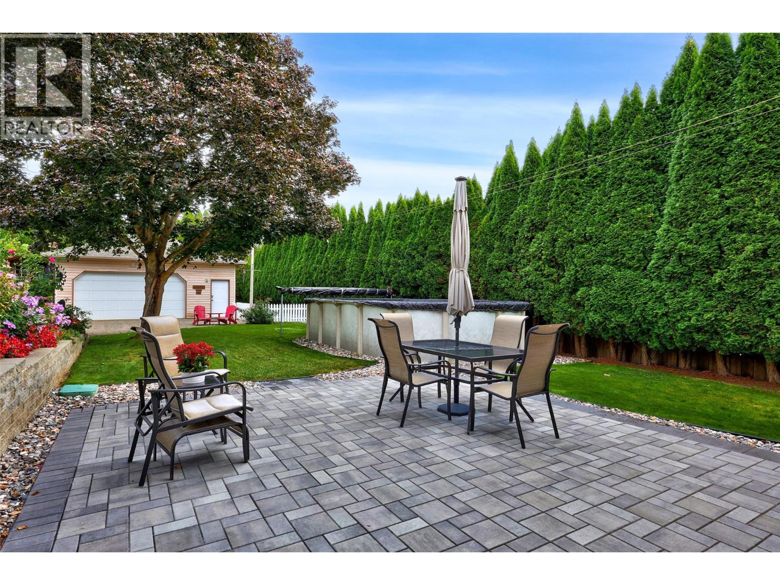 780 Huntington Drive
