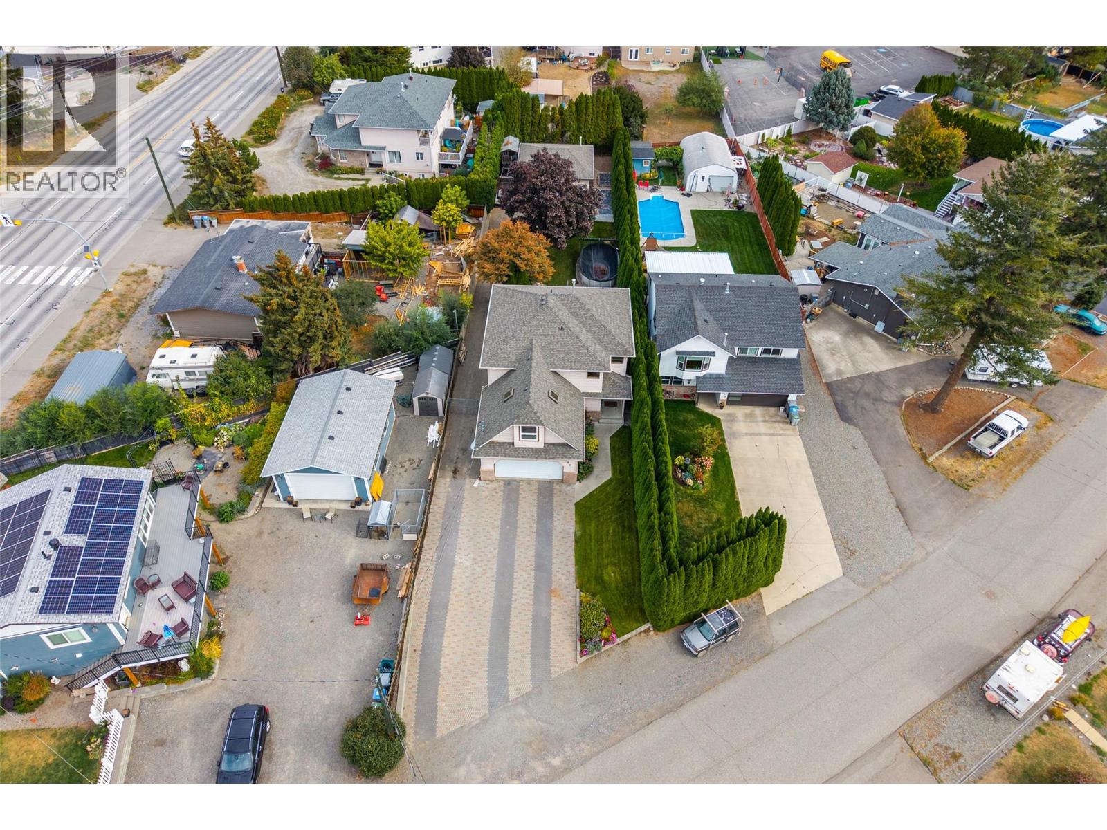 780 Huntington Drive
