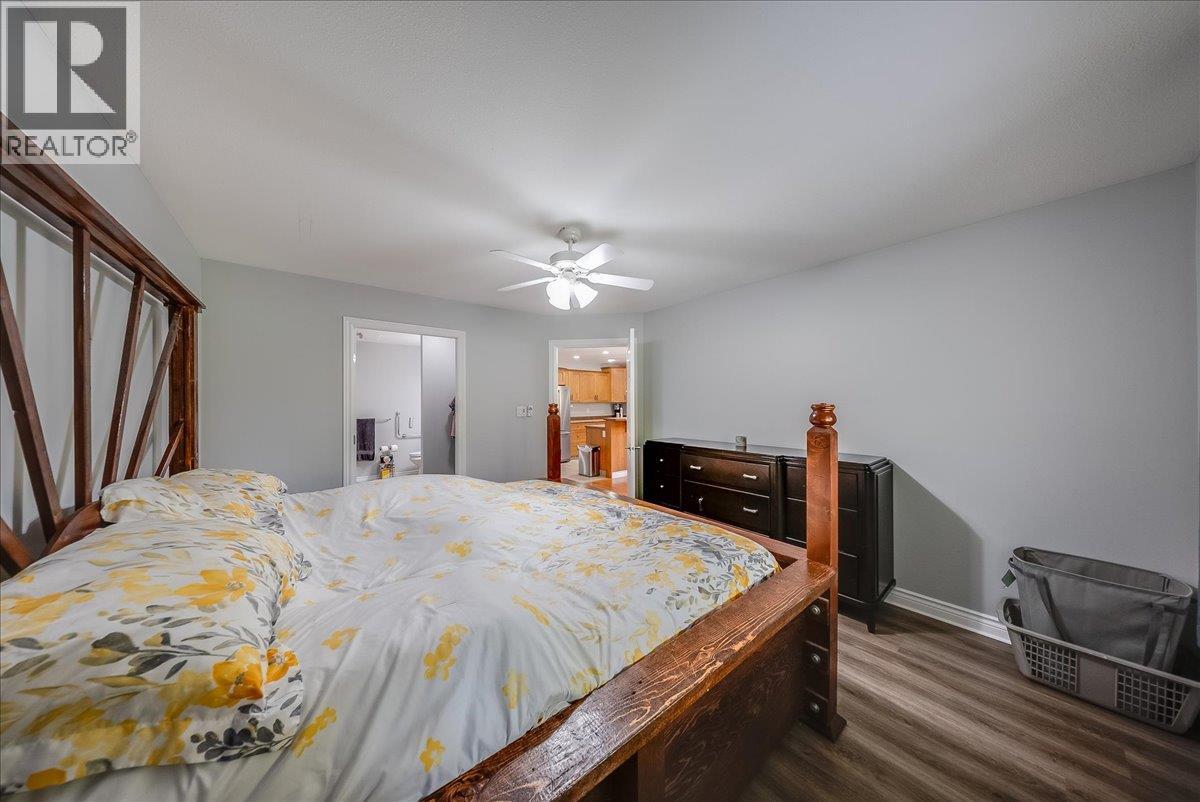 114 Mountain Side Drive, Fruitvale, British Columbia V0G 1L0 - Photo 13 - 10402592