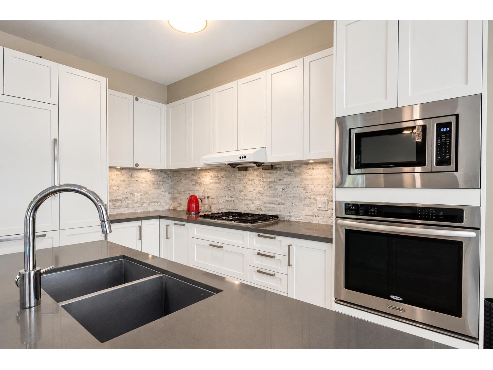 31 10500 DELSOM CRESCENT