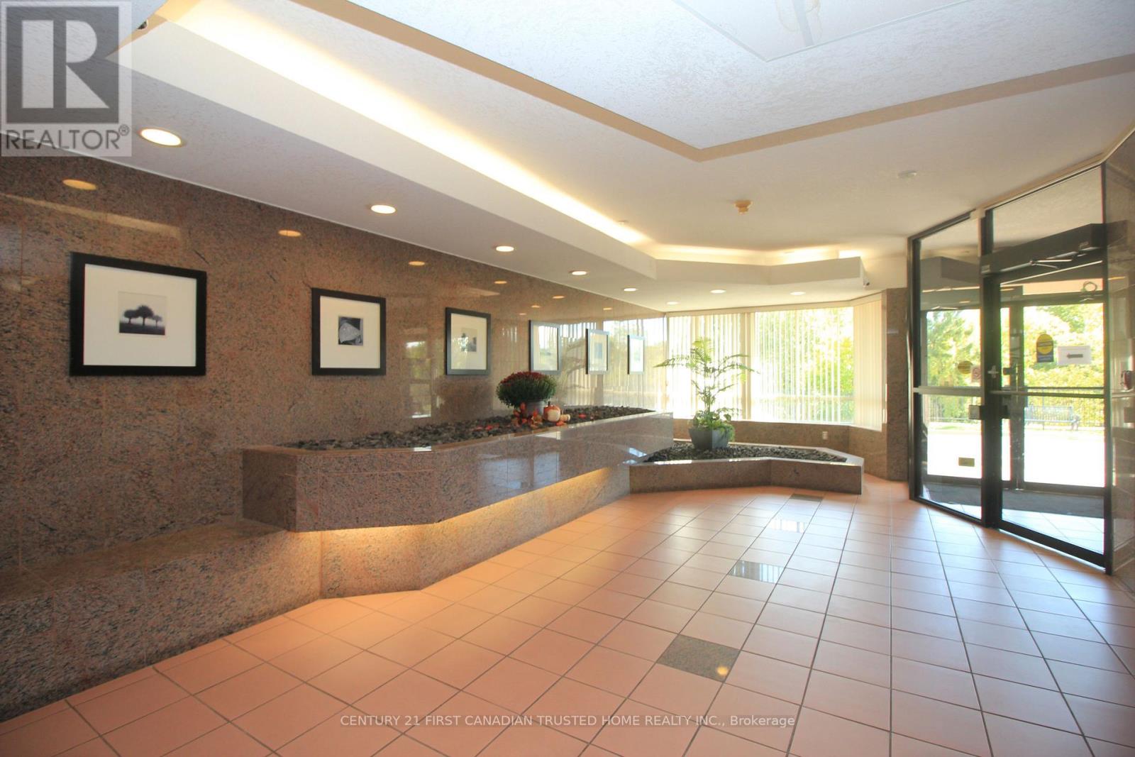 209 - 521 Riverside Drive, London North, Ontario  N6H 5E2 - Photo 2 - X13868558