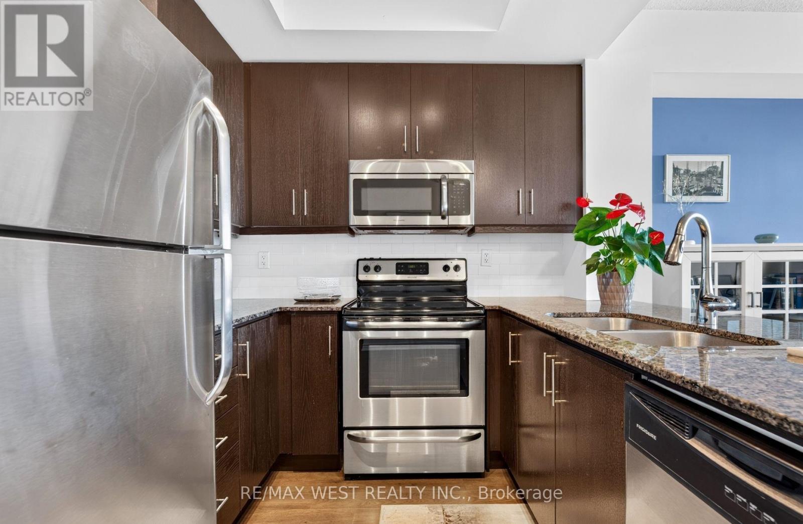 631 - 15 James Findlay Way, Toronto, Ontario  M3M 0B3 - Photo 3 - W13859950