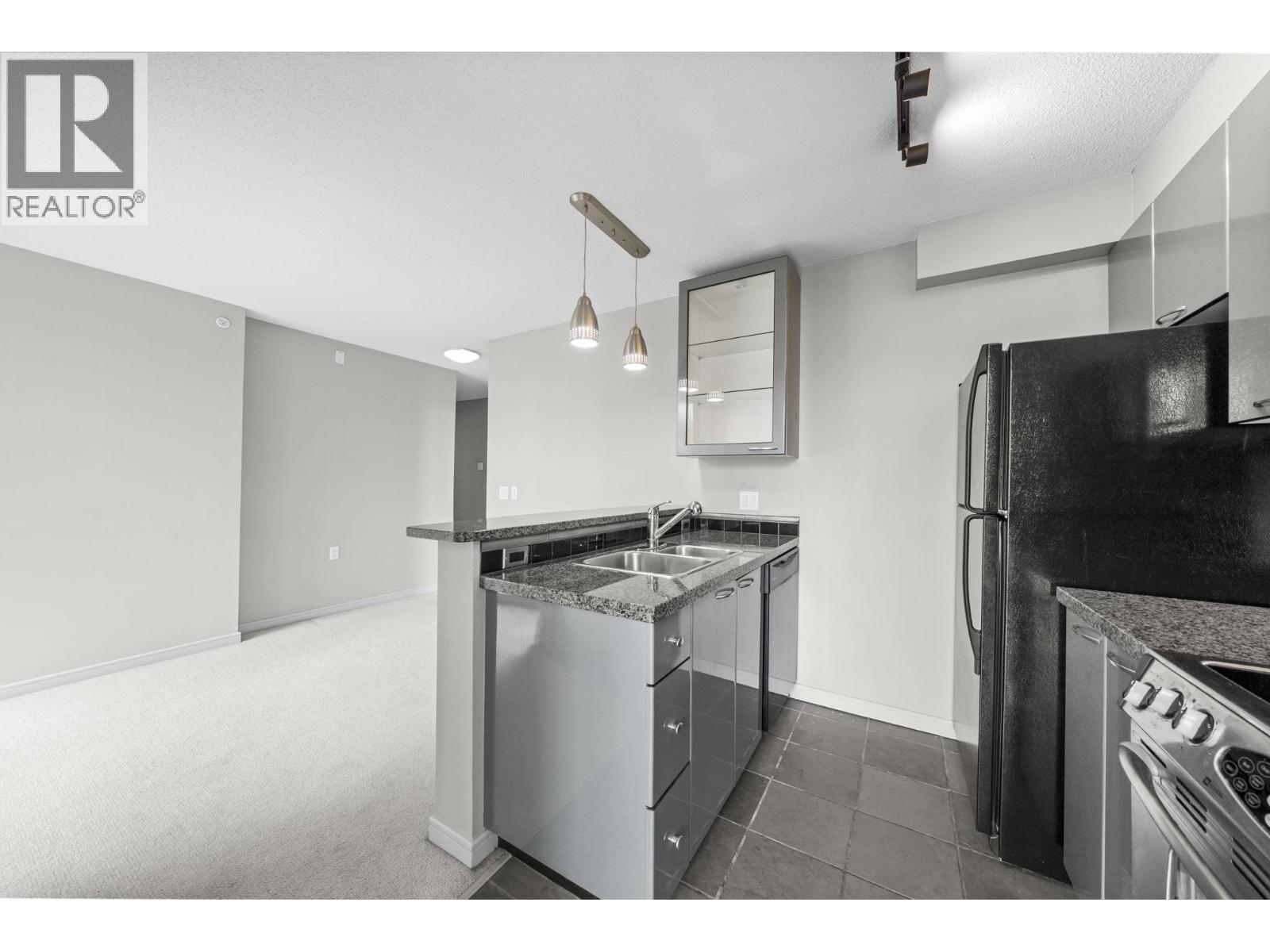 1805 1068 HORNBY STREET