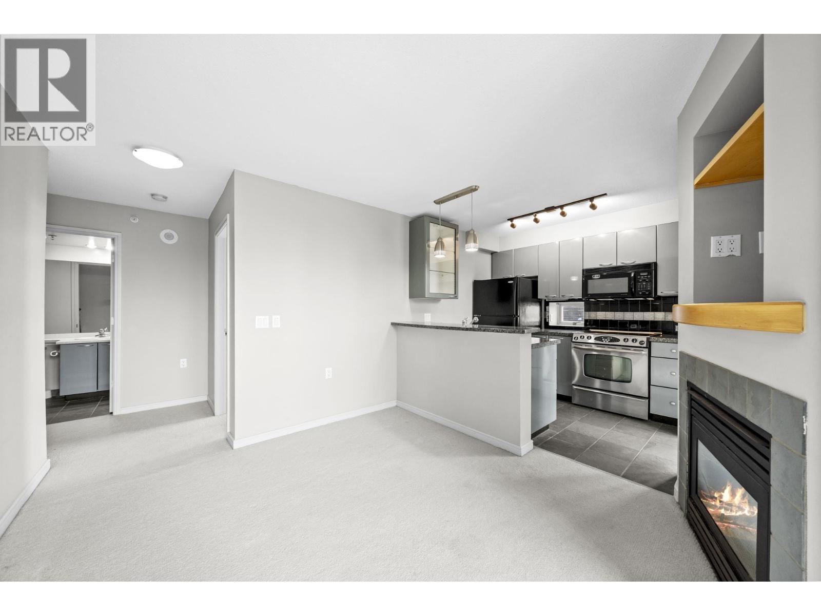 1805 1068 HORNBY STREET