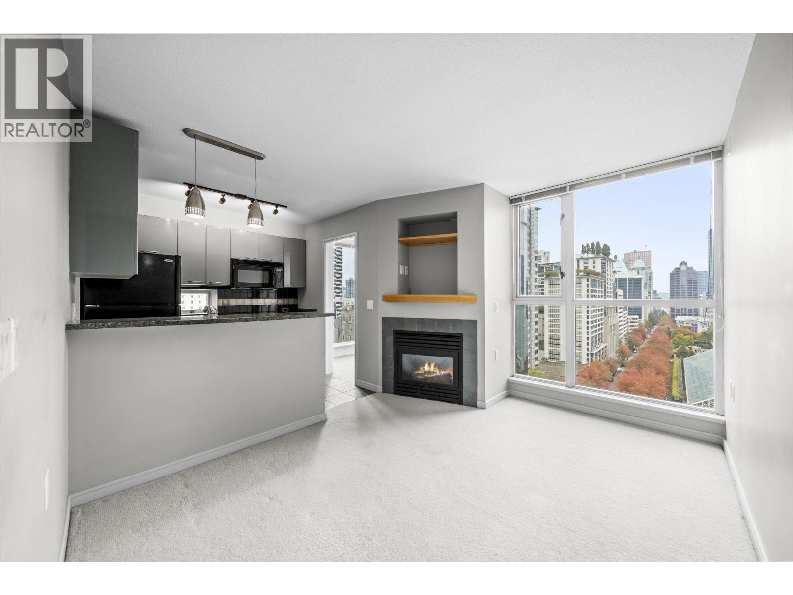 1805 1068 HORNBY STREET
