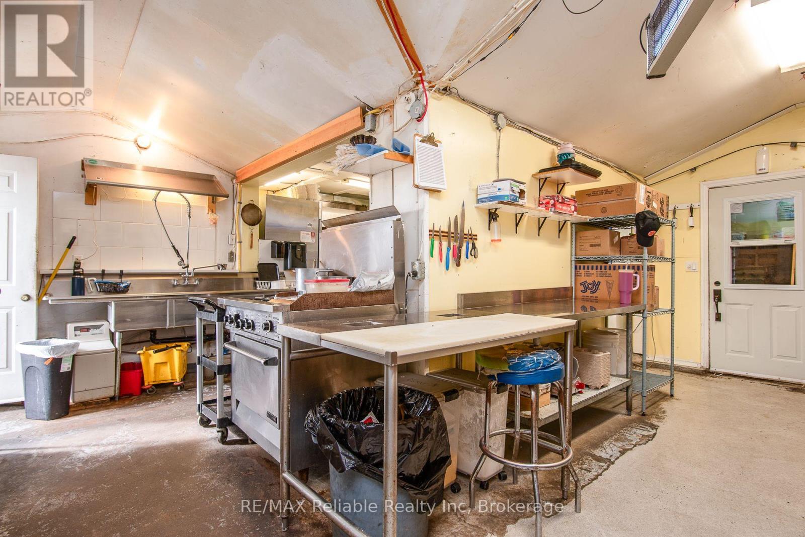 6 London Road, Huron East, Ontario  N0M 1J0 - Photo 21 - X13868674